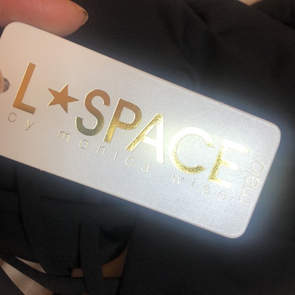 L SPACE Madi swimsuit - Picture 7 of 8